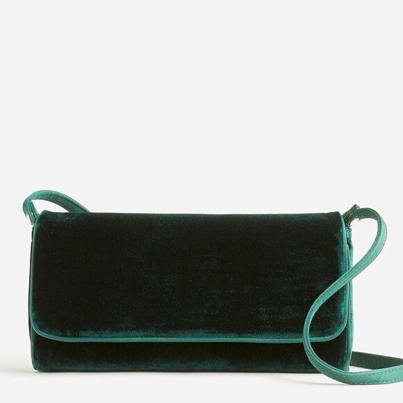 J. Crew Handbags - ❤️NWT J. Crew Clutch in Jewel-tone Velvet Green💚